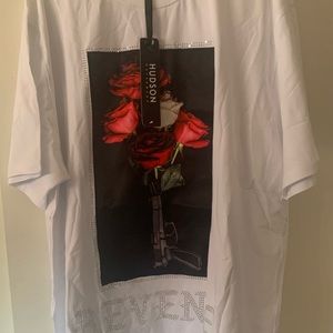 Gorgeous Hudson graphic tee